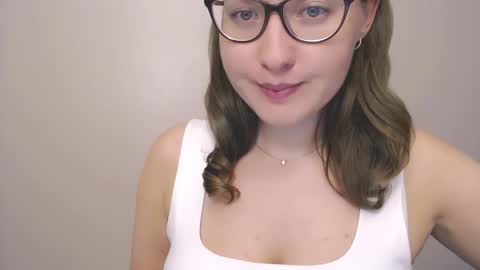 Snapshot of hartfoxx chatting on 10-20-25, 09:59 hartfoxx online show from 10-20-25, 09:59