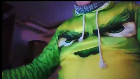 Snapshot of hartwichser1 chatting on 12-24-24, 01:50 hot n nasty online show from 12-24-24, 01:50