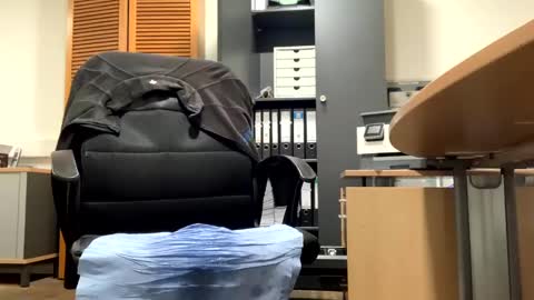 harun12366 online show from 02-04-25, 06:14