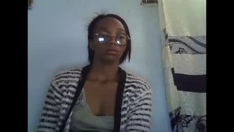 Snapshot of harysette chatting on 02-18-25, 01:00 harysette online show from 02-18-25, 01:00