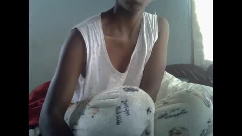 Snapshot of harysette chatting on 11-21-25, 08:35 harysette online show from 11-21-25, 08:35