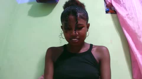 Snapshot of hasleyinah chatting on 01-16-26, 12:53 hasleyinah online show from 01-16-26, 12:53