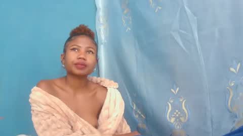 Snapshot of hasleyinah chatting on 07-14-26, 06:29 hasleyinah online show from 07-14-26, 06:29