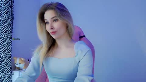 Anna online show from 04-24-26, 08:06