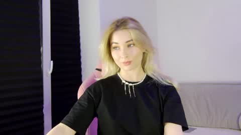 Anna online show from 07-22-26, 10:01