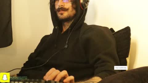 More content   2   online show from 01-28-25, 10:01