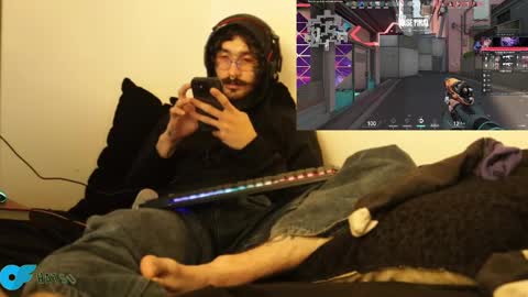 More content   2   online show from 01-30-25, 11:45