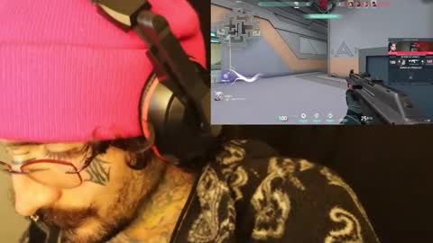 More content   2   online show from 02-02-25, 03:21