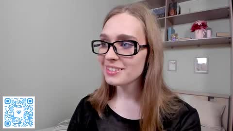 Mia online show from 05-29-26, 03:54