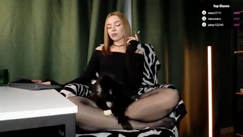 Snapshot of havenraee chatting on 02-14-26, 07:10 Miss Haven online show from 02-14-26, 07:10