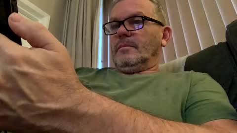 hawks2113 online show from 12-19-24, 08:23