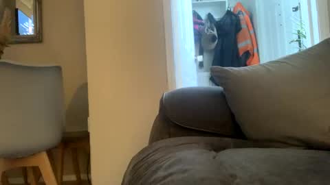 Snapshot of hawks2113 chatting on 01-10-25, 01:31 hawks2113 online show from 01-10-25, 01:31