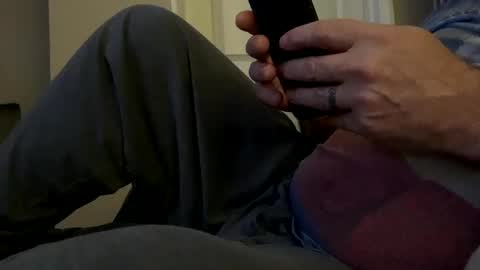 Snapshot of hawks2113 chatting on 01-12-25, 08:36 hawks2113 online show from 01-12-25, 08:36