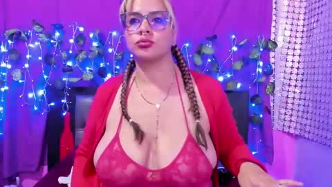 Snapshot of hazel_34 chatting on 02-27-25, 04:31 hazel online show from 02-27-25, 04:31