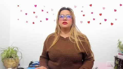 Snapshot of hazel_34 chatting on 10-04-25, 10:13 hazel online show from 10-04-25, 10:13