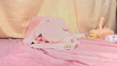 Snapshot of hazel_kataleya chatting on 01-15-25, 10:24 kataleya online show from 01-15-25, 10:24
