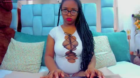 Snapshot of hazel_lanee chatting on 02-22-26, 11:03 hazel_lanee online show from 02-22-26, 11:03