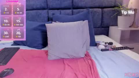 hazel_lanee online show from 07-17-26, 06:53