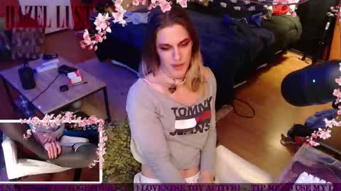 Hazel Lust online show from 03-28-26, 02:11