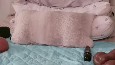 Snapshot of hazeleo chatting on 10-06-25, 09:01 Hazeleo online show from 10-06-25, 09:01