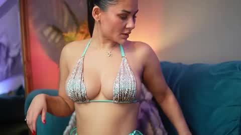  Hazel  online show from 12-02-25, 06:36