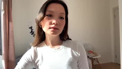 Snapshot of hazelhartshorn chatting on 05-23-26, 01:15 Kira online show from 05-23-26, 01:15