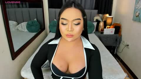 HAZEL MADONNA online show from 07-11-26, 12:13