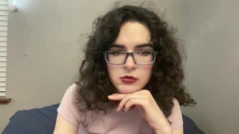 Snapshot of hazelpeppermint chatting on 02-14-26, 06:21 Hazel online show from 02-14-26, 06:21