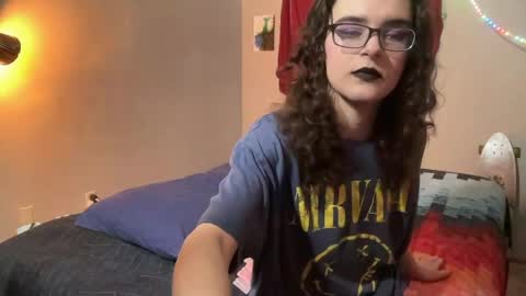 Snapshot of hazelpeppermint chatting on 05-28-26, 04:48 Hazel online show from 05-28-26, 04:48