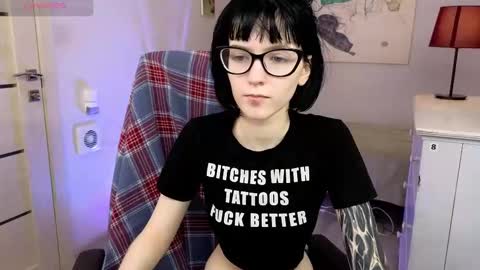 hazeltompson online show from 11-14-25, 08:40