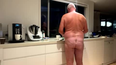 Snapshot of hb2283 chatting on 12-06-24, 06:28 h babe online show from 12-06-24, 06:28