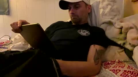 Snapshot of hbsethy chatting on 01-03-25, 04:00 HBSethy online show from 01-03-25, 04:00