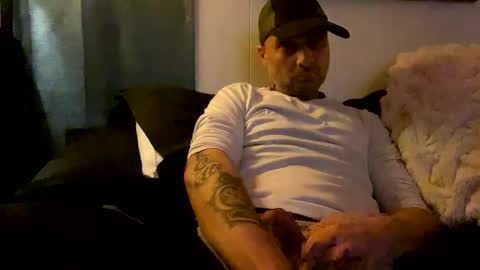 Snapshot of hbsethy chatting on 01-16-25, 06:35 HBSethy online show from 01-16-25, 06:35