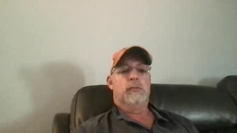 Snapshot of hdeuce22 chatting on 02-03-25, 08:24 Hdeuce22 online show from 02-03-25, 08:24