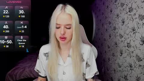 Valeria online show from 02-08-25, 05:40