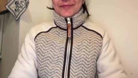 Snapshot of heatherfish chatting on 02-26-26, 08:52 heatherfish online show from 02-26-26, 08:52