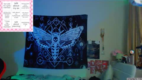 Snapshot of heavenlycreature chatting on 03-25-26, 12:49 Diana online show from 03-25-26, 12:49