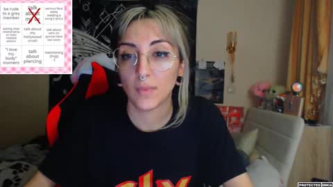 Snapshot of heavenlycreature chatting on 03-28-26, 02:00 Diana online show from 03-28-26, 02:00