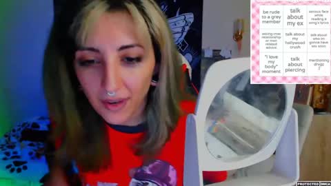 Snapshot of heavenlycreature chatting on 04-17-26, 11:52 Diana online show from 04-17-26, 11:52