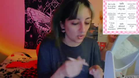 Snapshot of heavenlycreature chatting on 04-22-26, 12:35 Diana online show from 04-22-26, 12:35