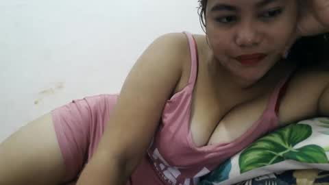 Snapshot of heavenlyeyes69 chatting on 10-22-25, 08:19 heavenlyeyes69 online show from 10-22-25, 08:19