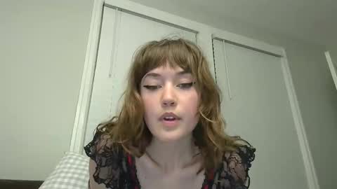 Snapshot of heavenlysiren chatting on 04-10-26, 03:01 heavenlysiren online show from 04-10-26, 03:01