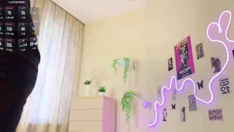 heavenmoth online show from 02-17-26, 01:18