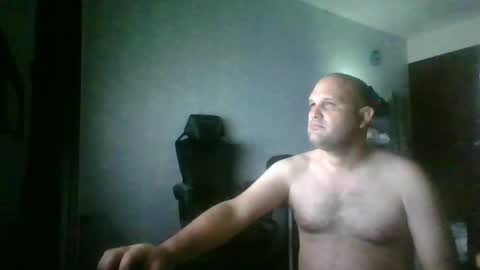 Snapshot of heavy_rebellxc chatting on 07-06-26, 05:37 Heavy Rebell online show from 07-06-26, 05:37