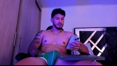 Snapshot of heavy_thor chatting on 01-08-26, 12:02 Thor online show from 01-08-26, 12:02