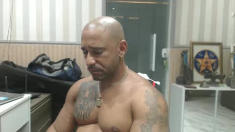Snapshot of hebertgomes chatting on 01-11-25, 12:12 hebertgomes online show from 01-11-25, 12:12