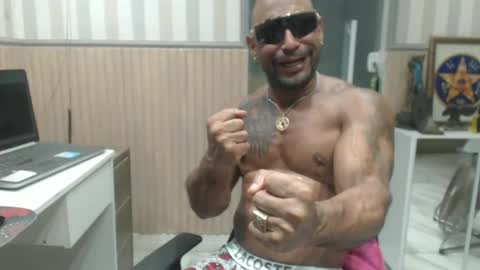 Snapshot of hebertgomes chatting on 02-19-25, 01:40 hebertgomes online show from 02-19-25, 01:40