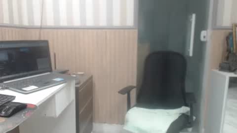 Snapshot of hebertgomes chatting on 10-09-25, 11:25 hebertgomes online show from 10-09-25, 11:25