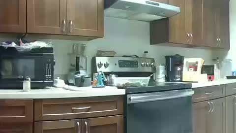 HE Black online show from 10-10-25, 07:13