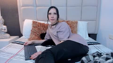 Keira Hecate online show from 01-06-25, 07:24